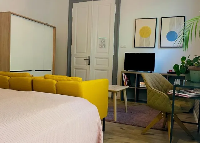 بيت ضيافة Fifteen Boutique With Self Check-in بودابست